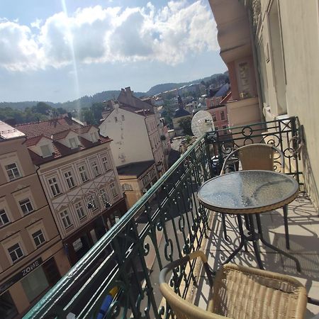 Apartman 63M2 S Balkonem V Lazenskem Centru Karlsbad Eksteriør billede